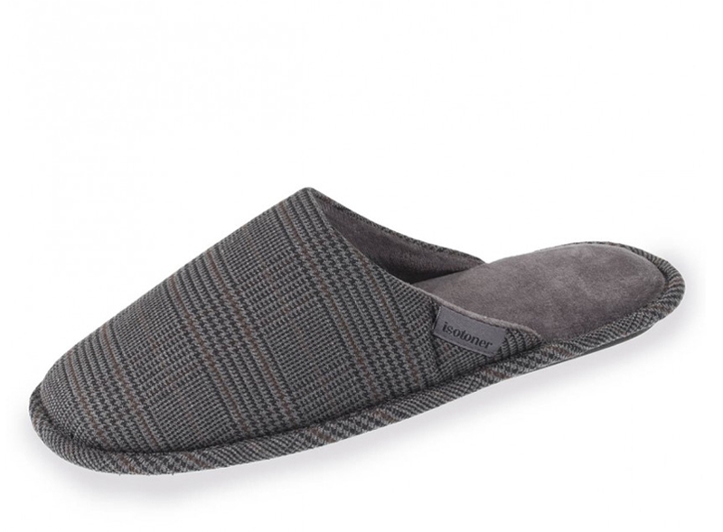 Категория Мужские тапочки Isotoner