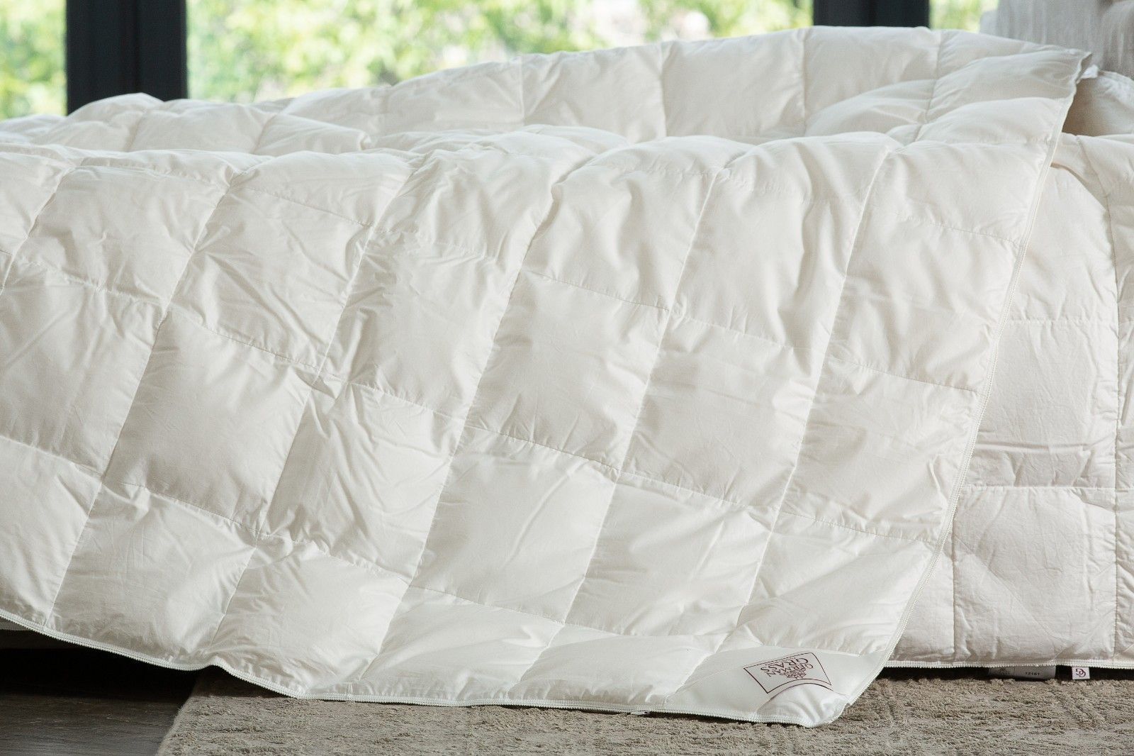 Одеяло GRAND DOWN GRASS всесезонное Light 200x220
