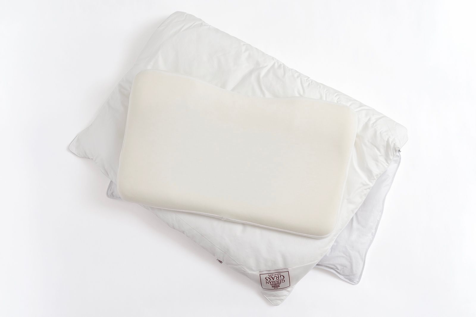 Подушка MEMORY TENCEL GRASS упругая 50x68
