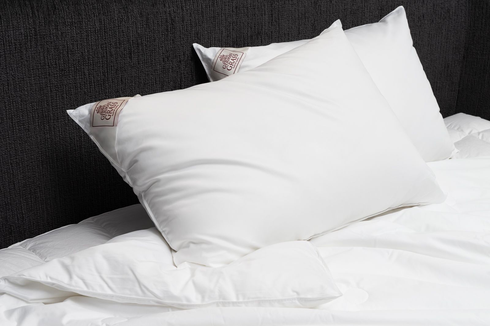 Подушка LUXURY SILK GRASS мягкая 50x68