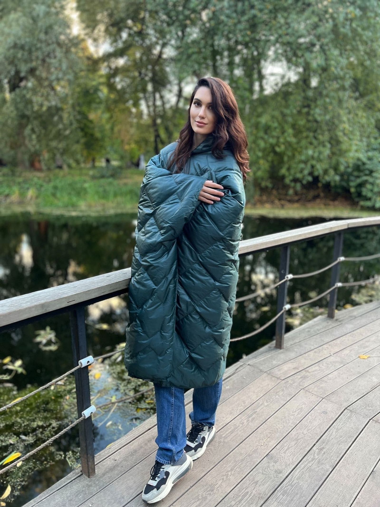 271317 Дорожный плед-пончо пуховый Travel Cape Plaid Grass DARK GREEN 130x170 вид 2