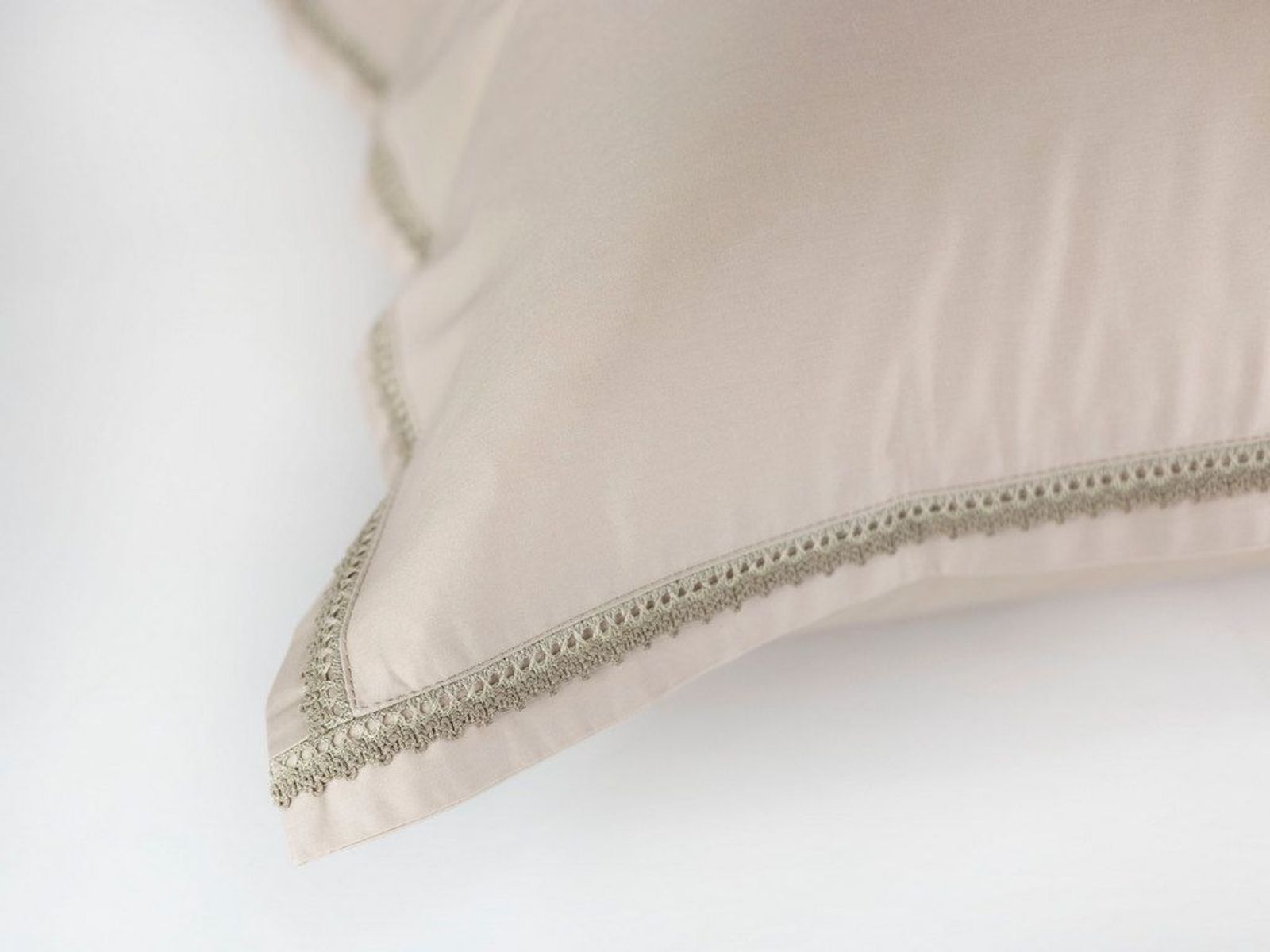 Наволочки CARINTHIA NOBLE LACE GRASS 70х70 (2шт)