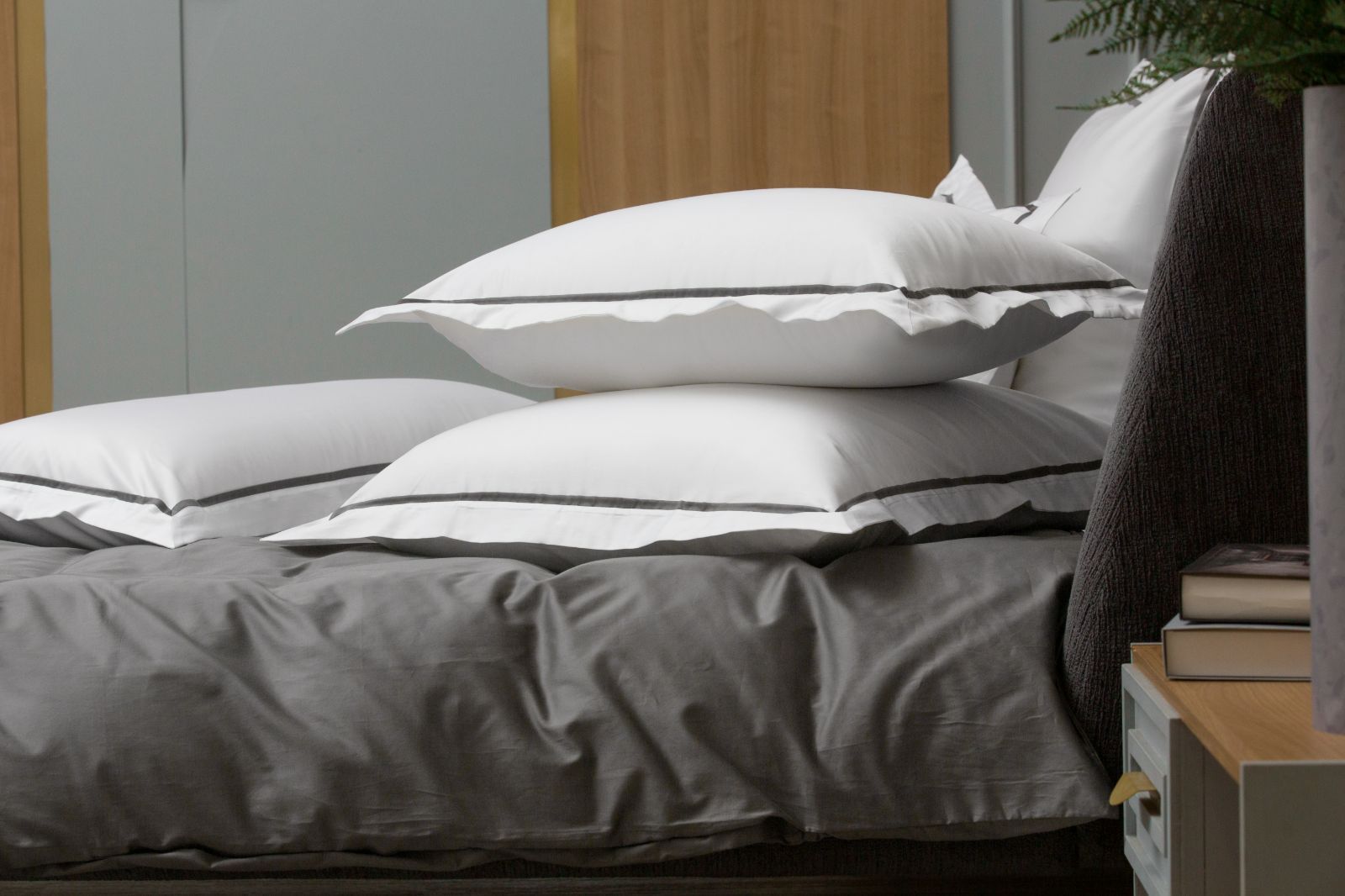 Наволочки с узкой отделкой Alpine Graphite Allure Grass 70х70 (2шт)