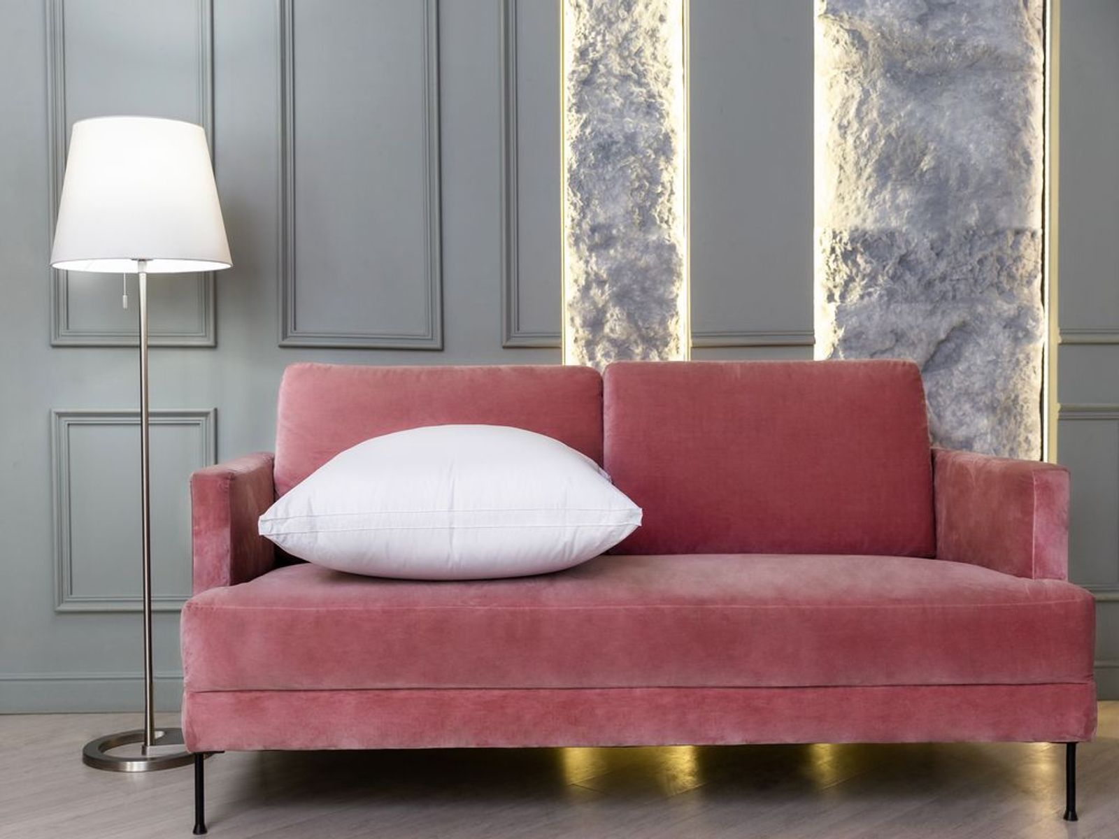 Подушка WHITE FAMILIE DOWN средняя с бортиком 60х80 вид 3