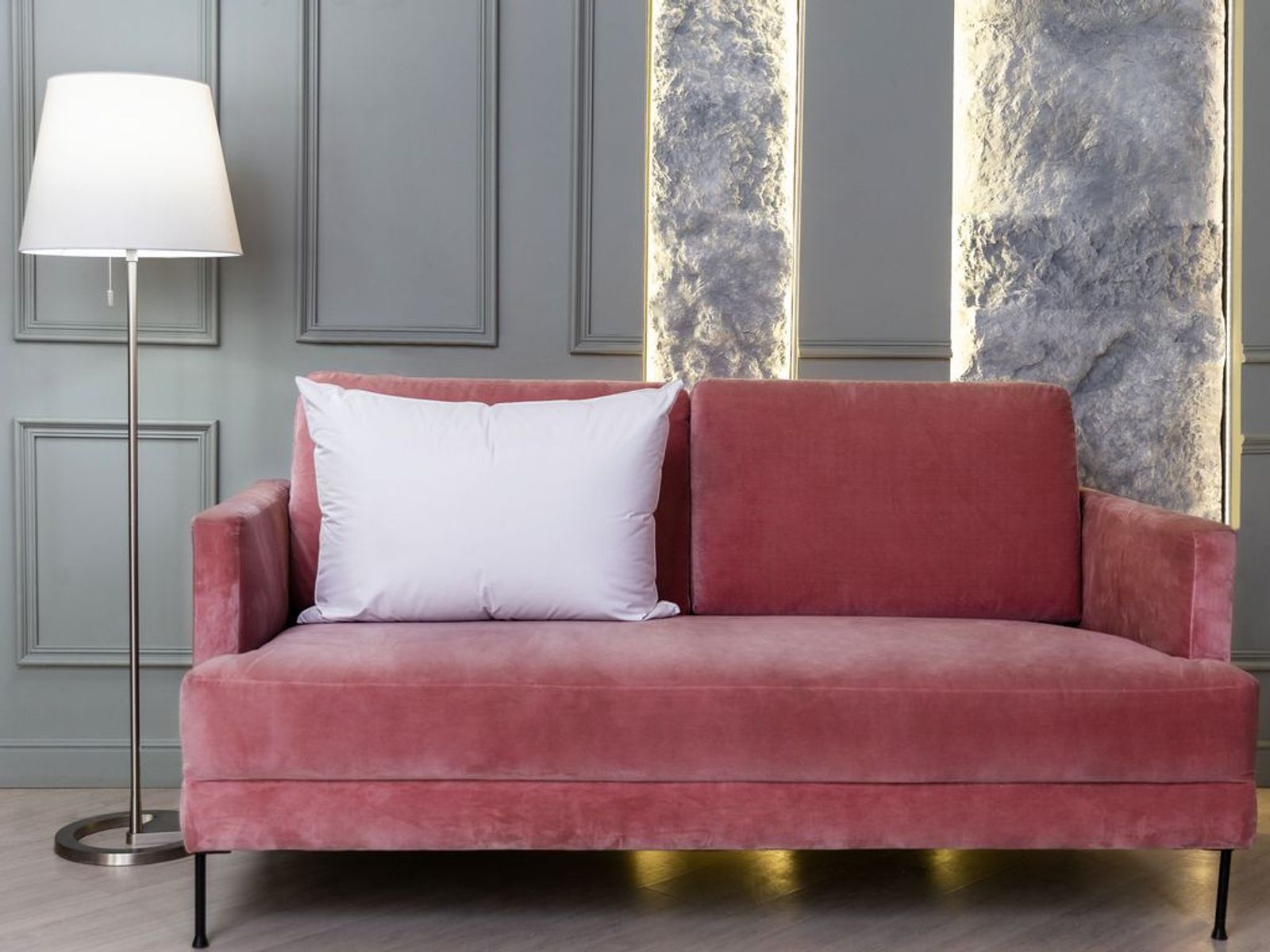 Подушка WHITE FAMILIE DOWN трехкамерная 3D упругая с бортиком 50х90 вид 2