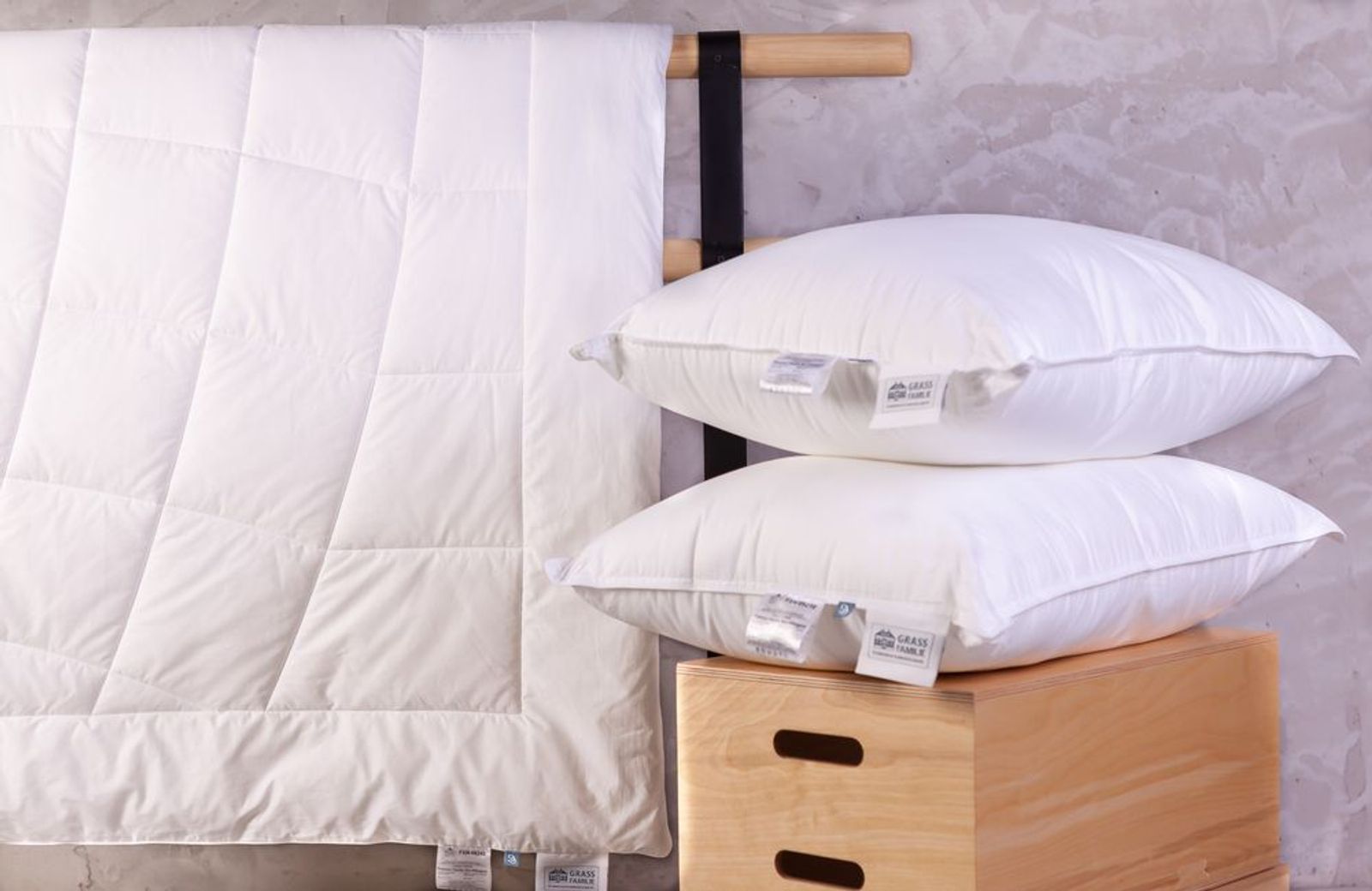 Подушка PREMIUM FAMILIE NON-ALERGENIC средняя 50x68 вид 2