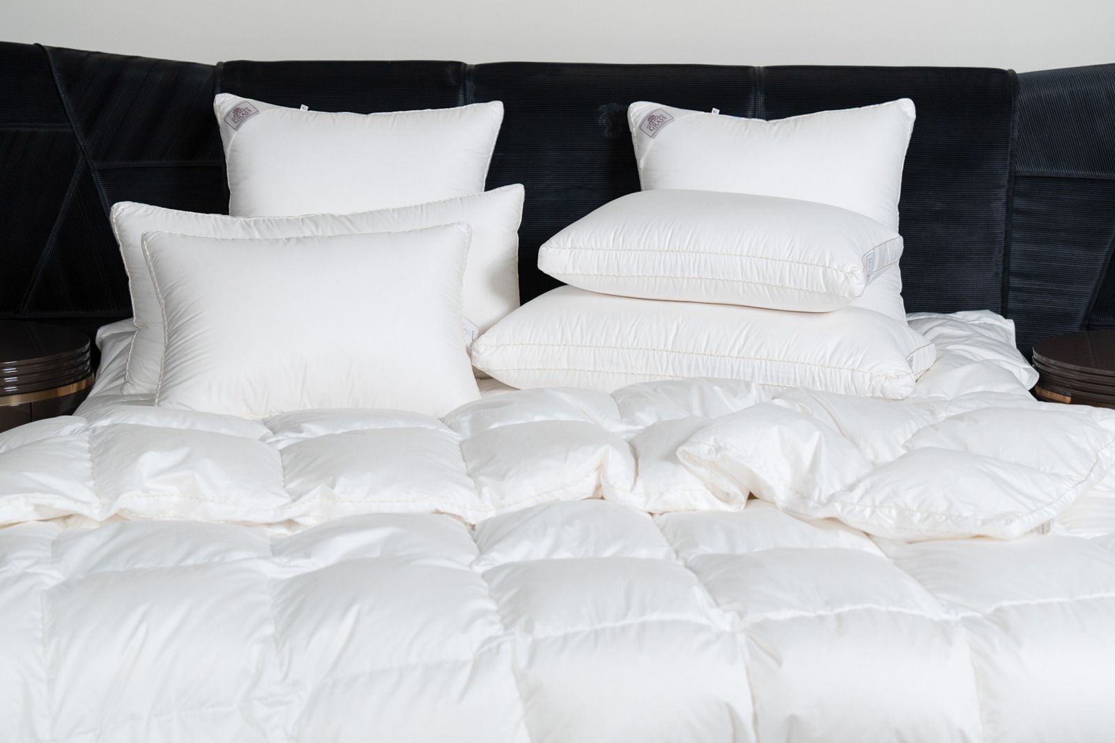 Подушка KING DOWN GRASS трехкамерная 3D средняя с бортиком 50x68 вид 2