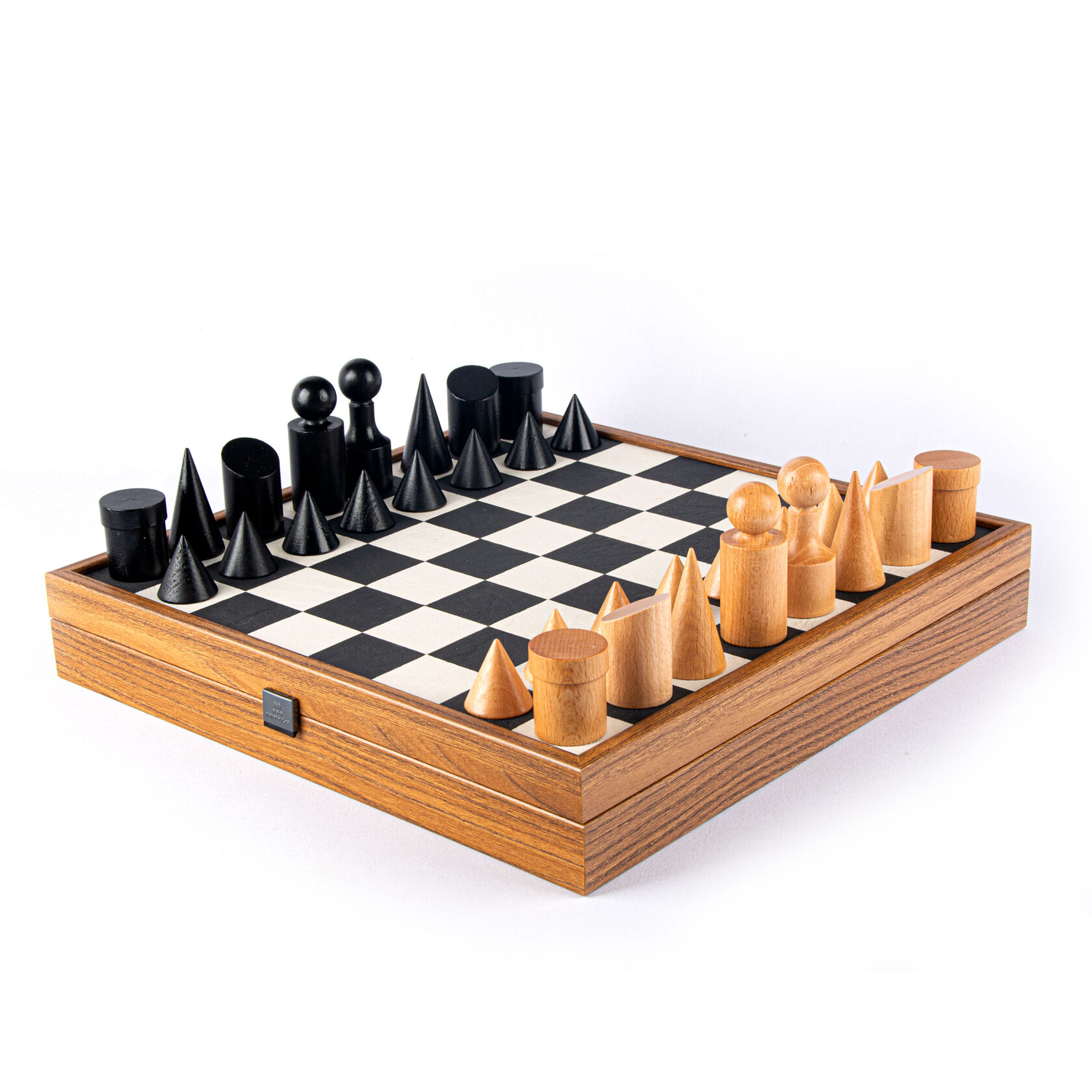 CHESSШахматы в стиле Баухаус, 40х40см, дерево, поле эко-кожа