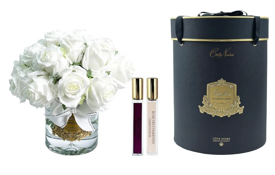 GRAND ROSE BUDS BOUQUETБольшой букет из бутонов роз, 2 спрея по 10 мл, белый, золотой декор