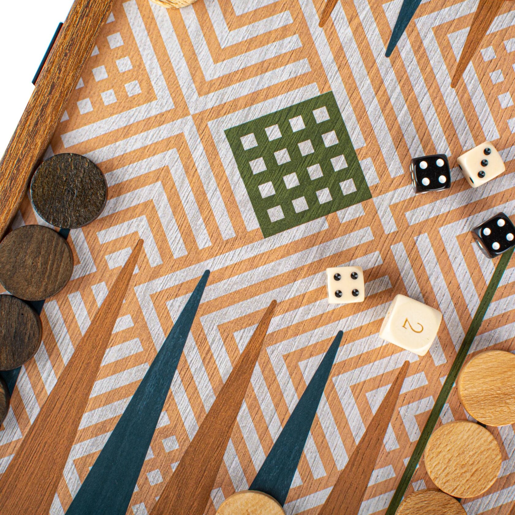 Chess/Backgammon/Ludo/Snakes Шахматы/нарды/лудо/змеи , цвет зеленый с синим, футляр дерево орех,