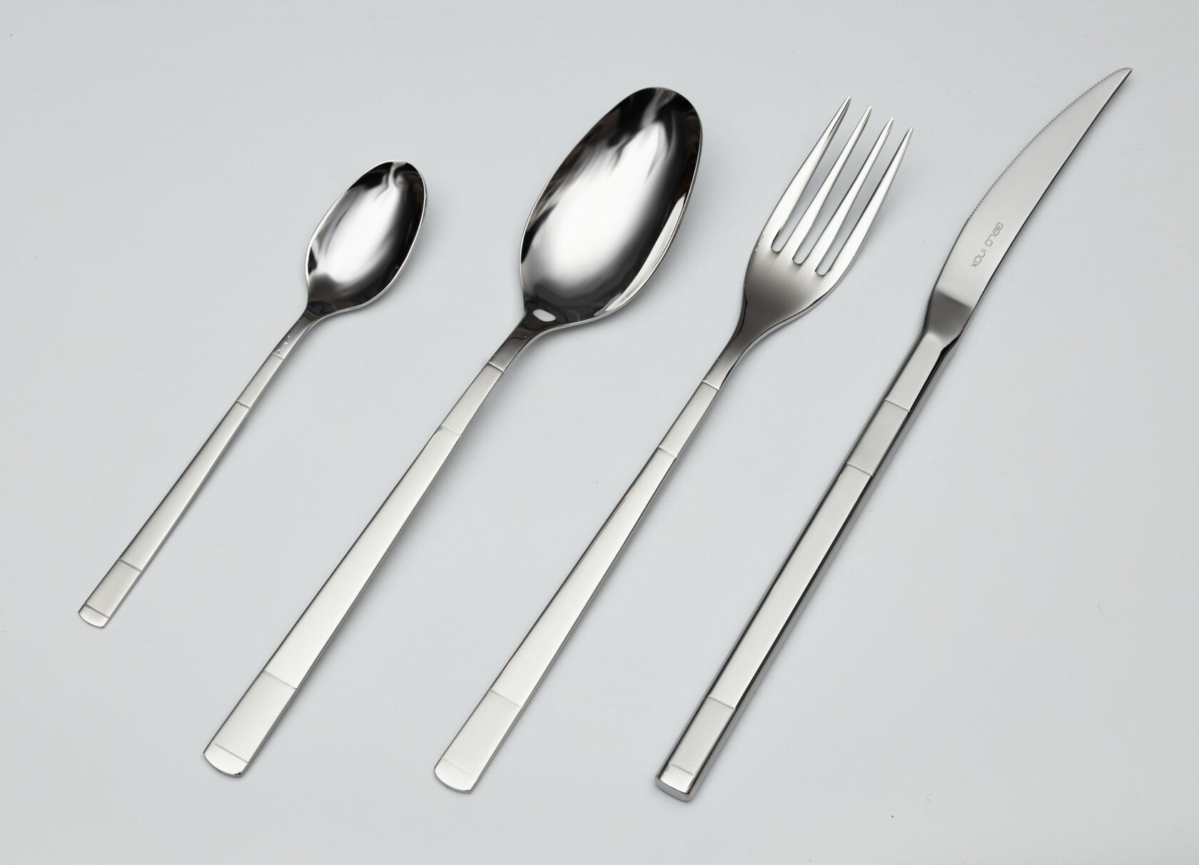 CAPRI satin 74-75 столовые приборы, сталь 18/10, 24 шт. (6 ложек + 6 вилок + 6 ножей + 6