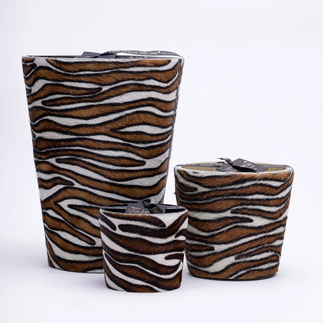 Свеча ароматическая Victoria with Love Hairy zebra tricolore 400гр