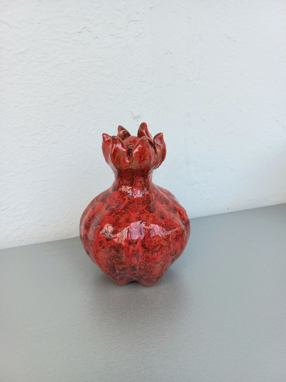 Скульптура Гранат, 10х15 см, керамика, ручная работа