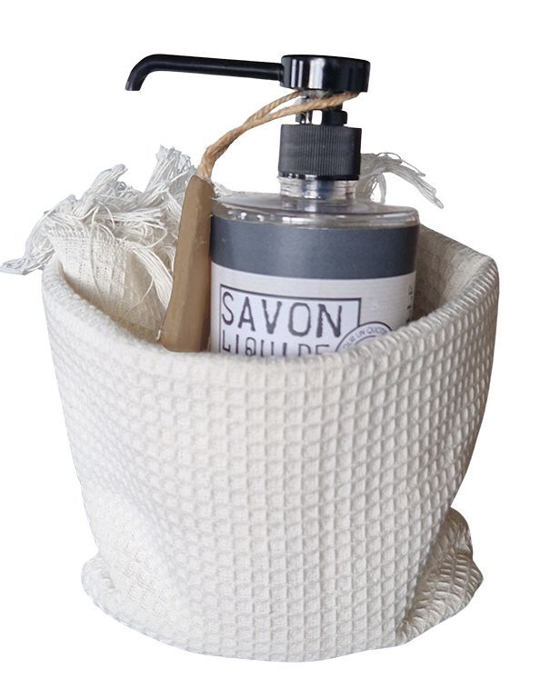 FUROSHIKI EGLANTINE Набор жидкое мыло 750 гр, 1 отшелушивающая кокосовая мочалка, полотенце вафельн