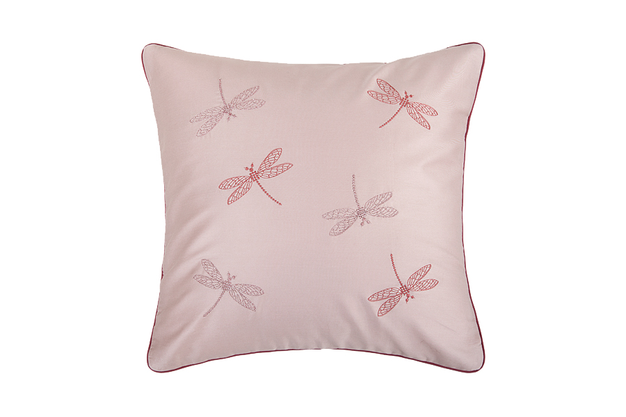 Категория Декоративные наволочки для постельного белья